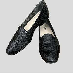 Trotters Womens Liz Slip-On Loafer Size 9.5 N Black Leather Basket Weave Career